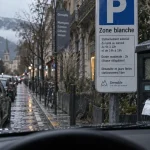 Grenoble stationnement gratuit : zone blanche et horodateur sur rue